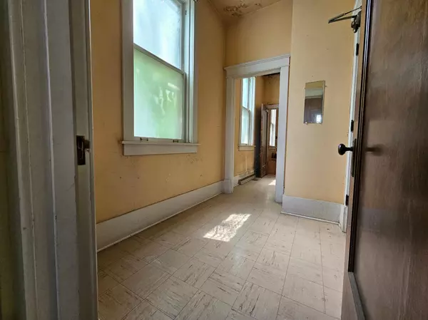 Albert Lea, MN 56007,601 W Clark ST