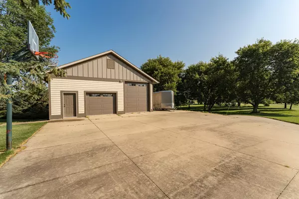 Rochester, MN 55901,581 Frederichs DR NW
