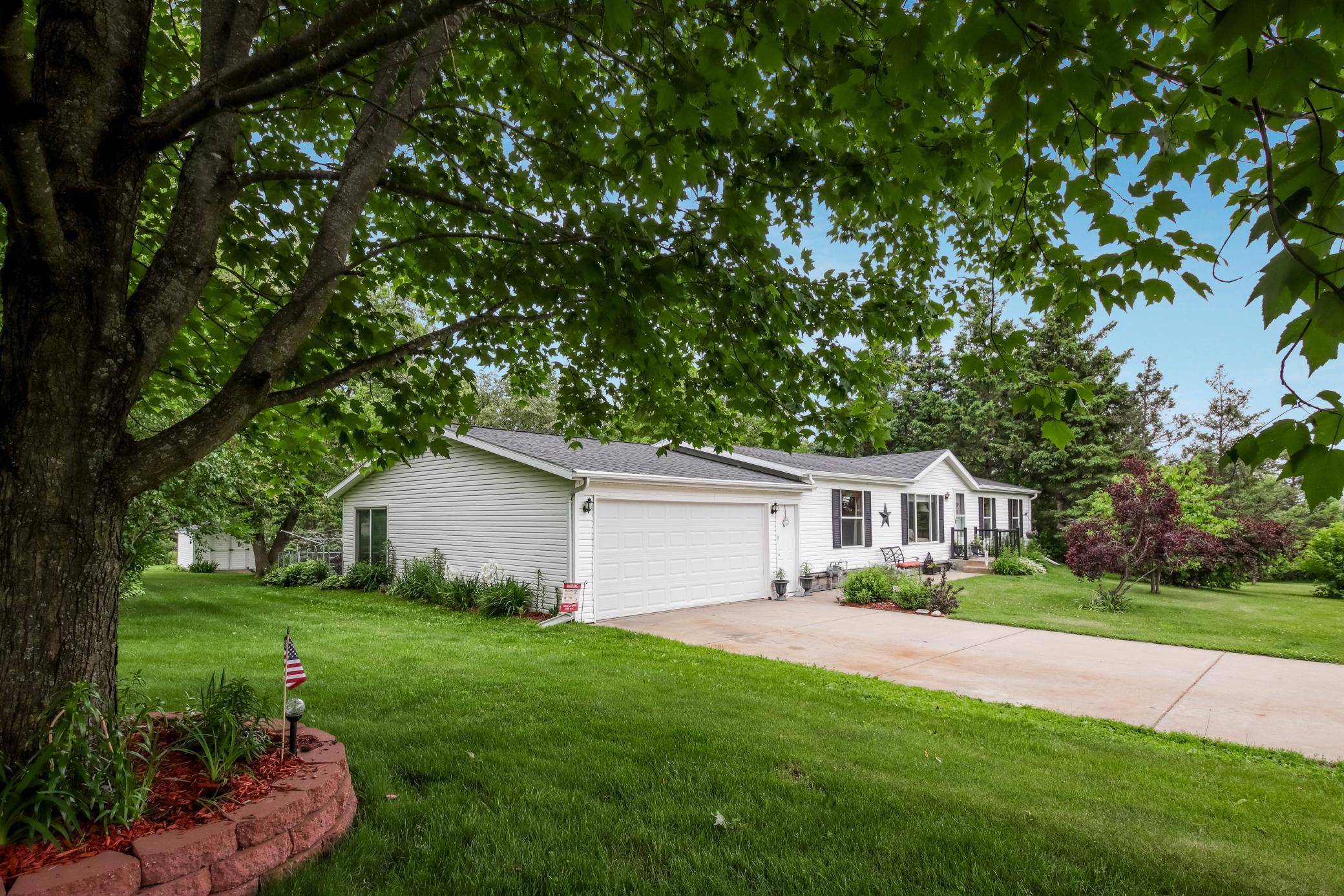 Barron, WI 54812,635 S 6th ST