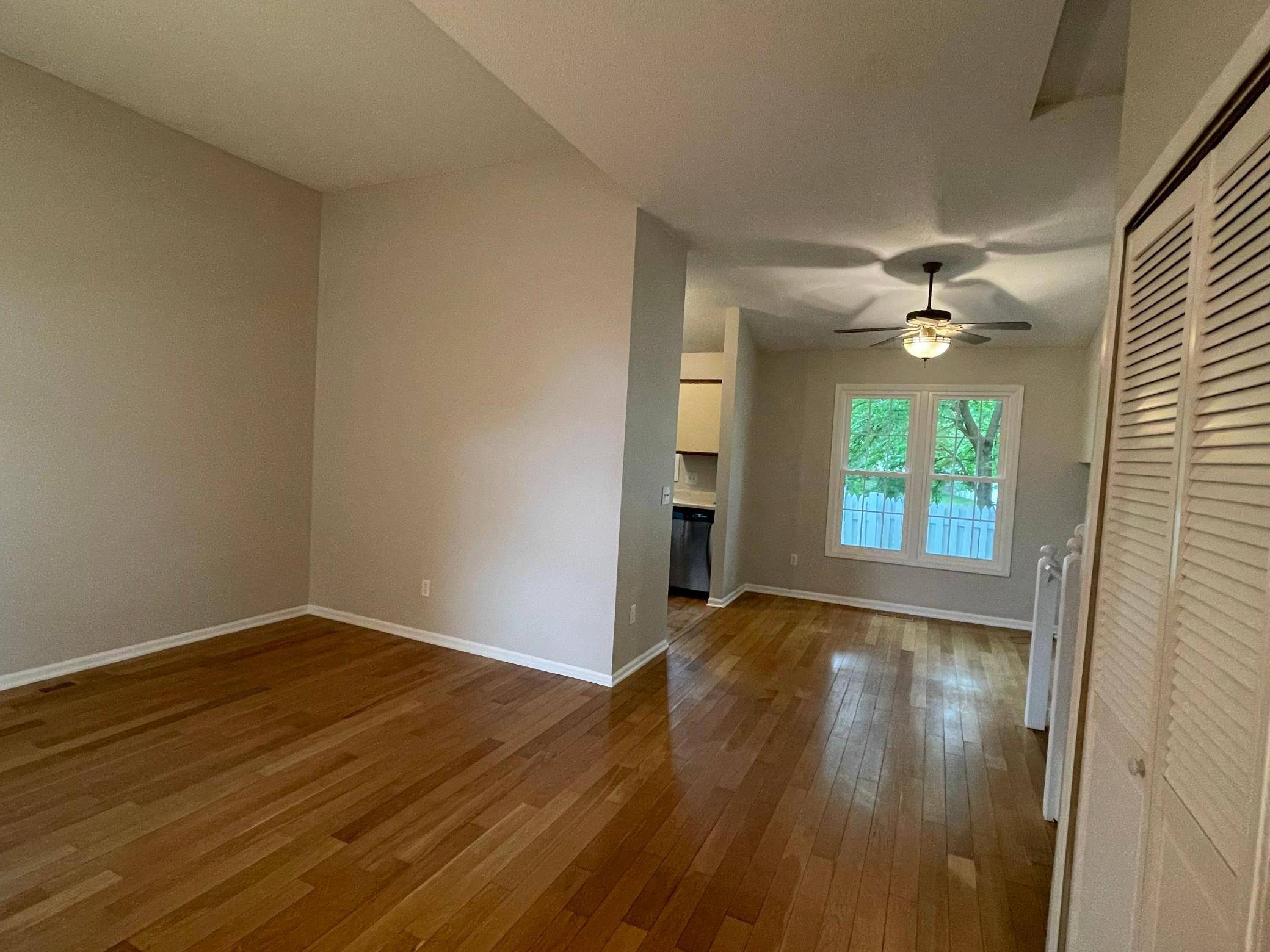 Eden Prairie, MN 55347,8637 Saratoga LN