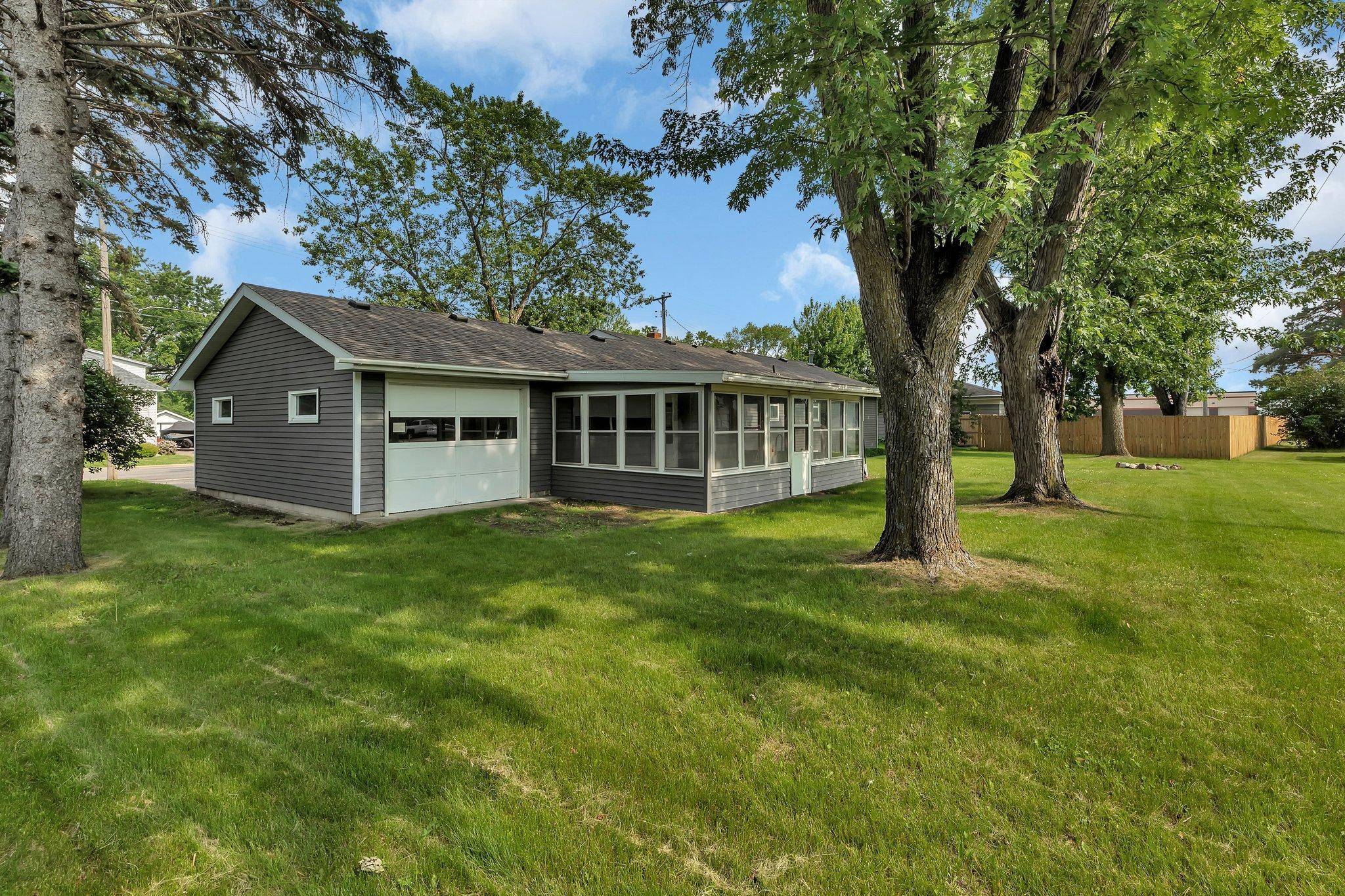 Saint Joseph, MN 56374,109 1st AVE SE