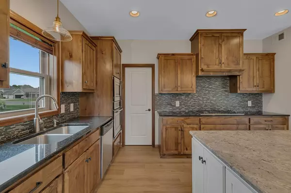 Sartell, MN 56377,1504 20th AVE S