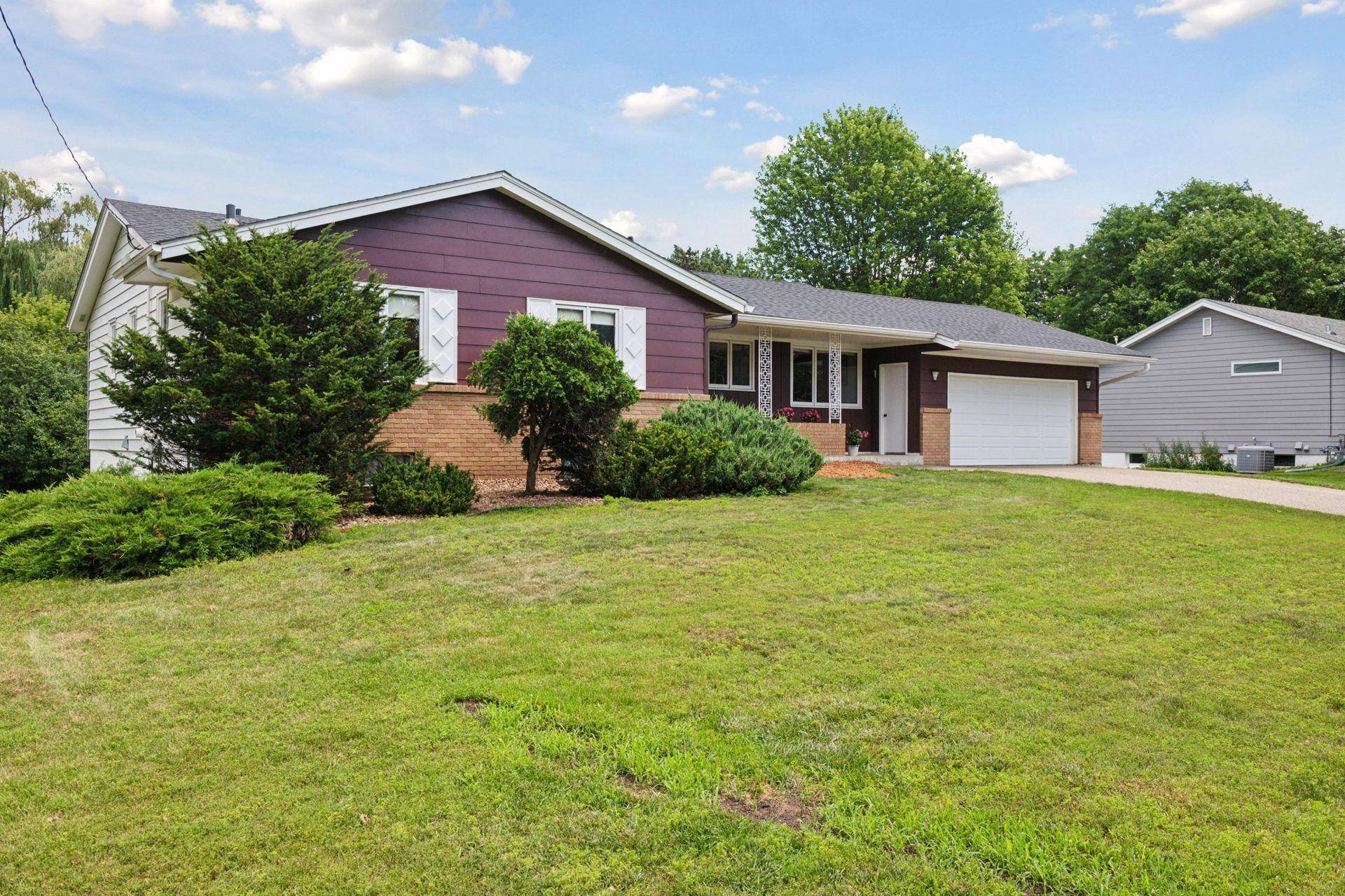 2708 W 96th ST, Bloomington, MN 55431