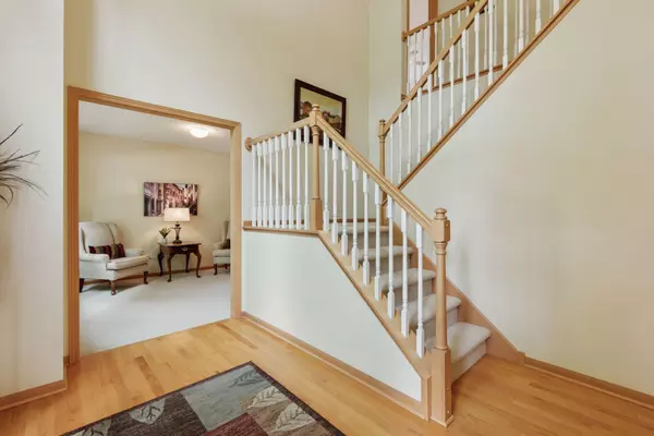 Lakeville, MN 55044,17727 Hollybrook TRL