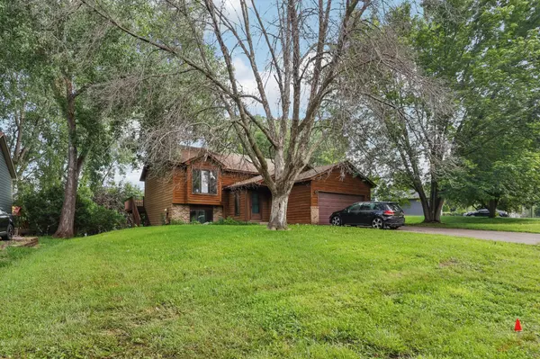 Oakdale, MN 55128,1360 Granite LN N