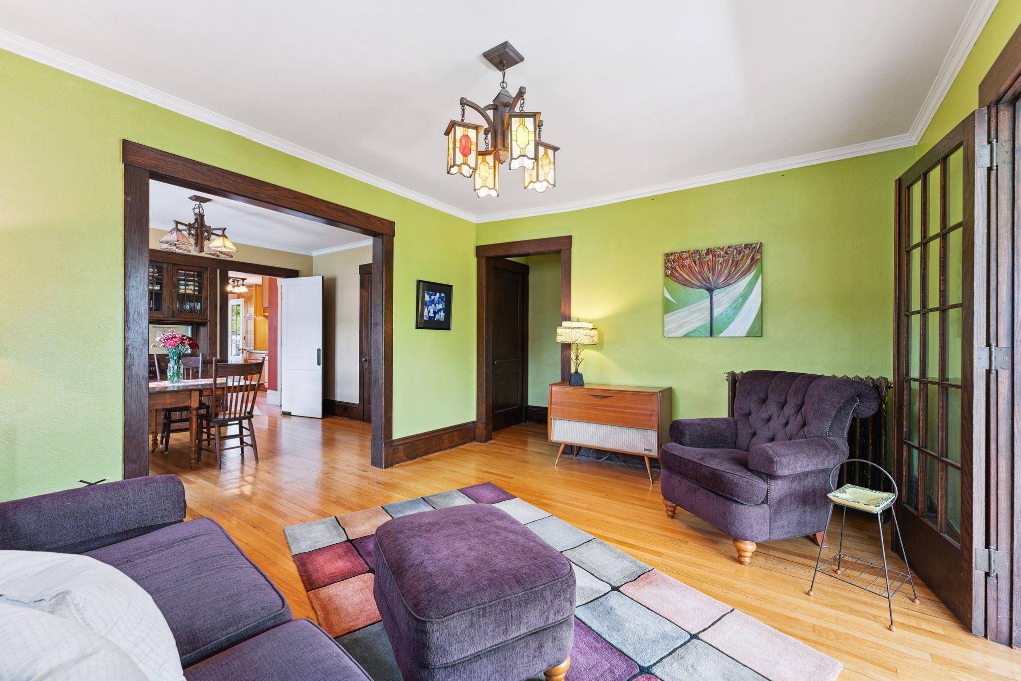 Saint Paul, MN 55104,1725 Hague AVE #4