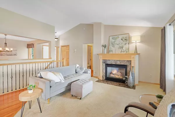 Blaine, MN 55449,12104 Bataan ST NE