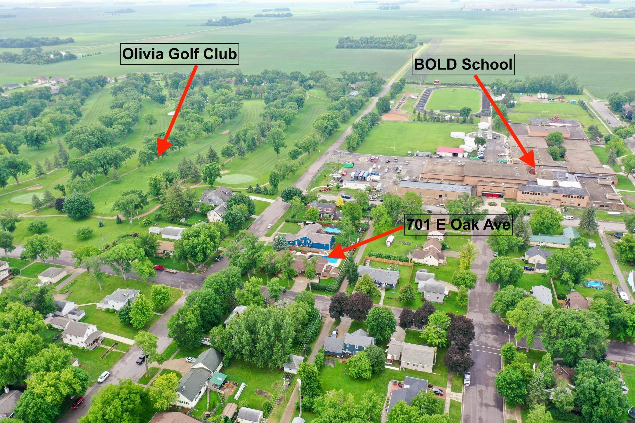 Olivia, MN 56277,701 E Oak AVE
