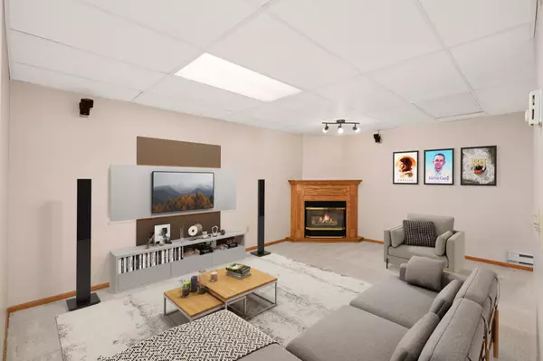 Eagan, MN 55123,597 Thames CIR