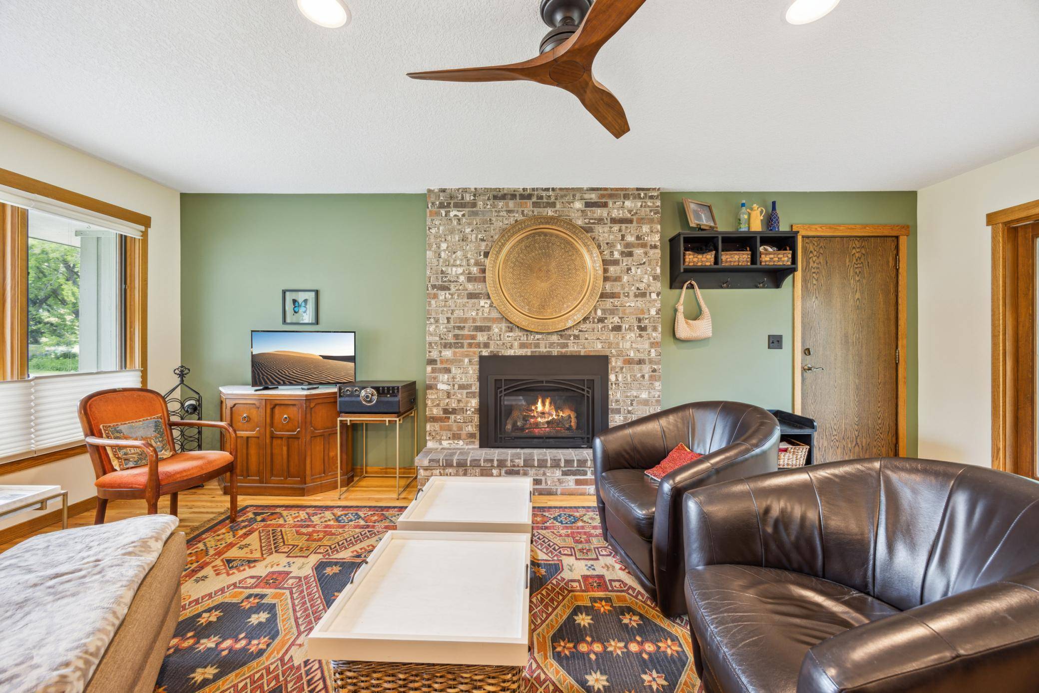 Woodbury, MN 55125,2381 Queens DR