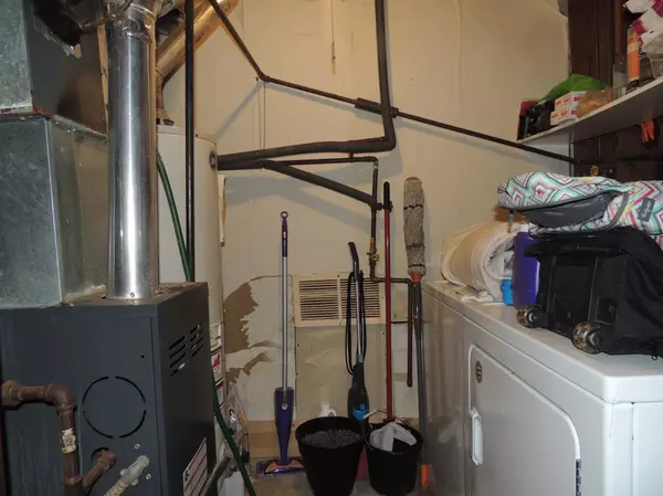 Brooklyn Park, MN 55443,5604 Brookdale DR N