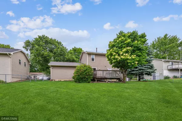 Maple Grove, MN 55311,7216 Vinewood LN N