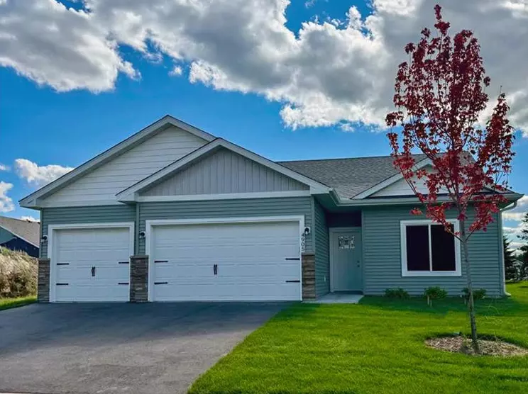 4840 Education DR N, Hugo, MN 55038