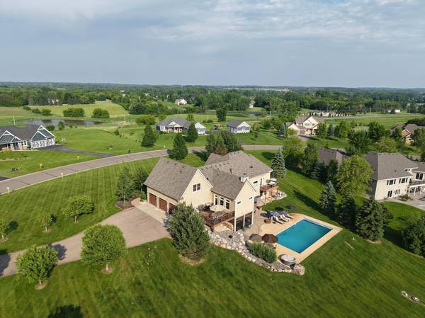 19270 Foxfield DR, Credit River Twp, MN 55372