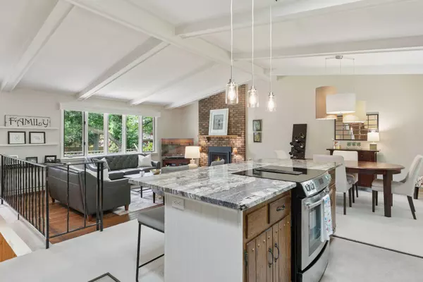 5246 Division AVE, White Bear Twp, MN 55110