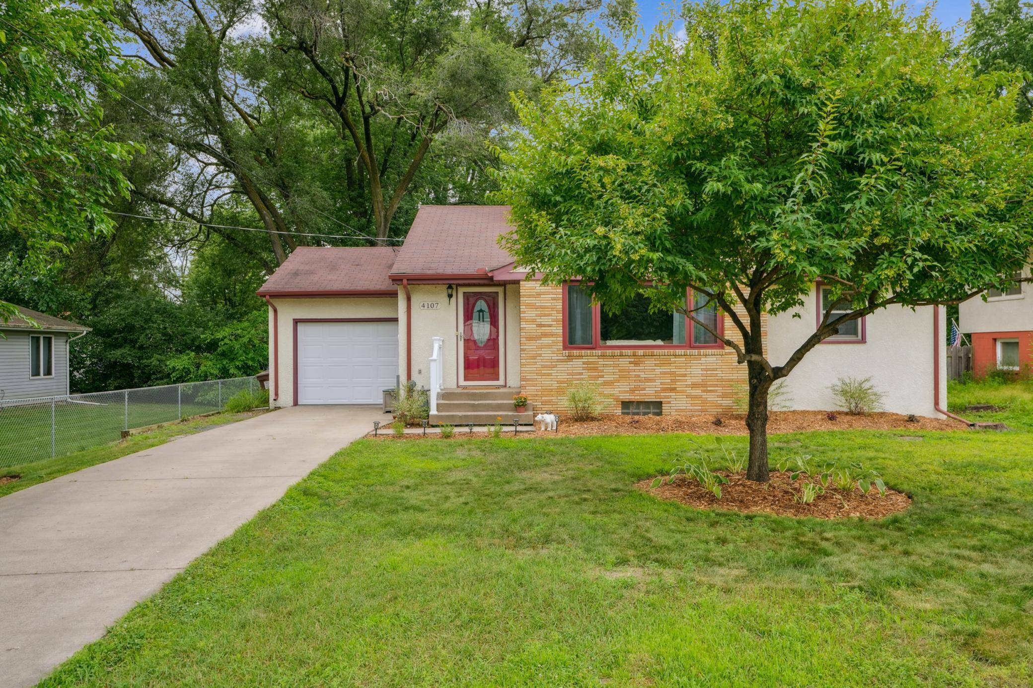 4107 White Bear AVE N, White Bear Lake, MN 55110