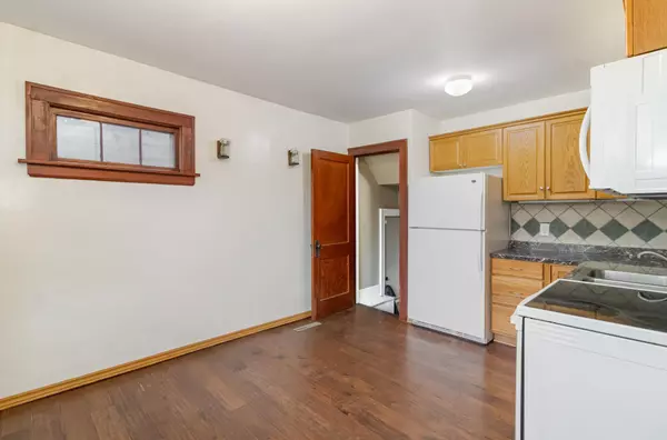 Saint Paul, MN 55104,1134 Charles AVE