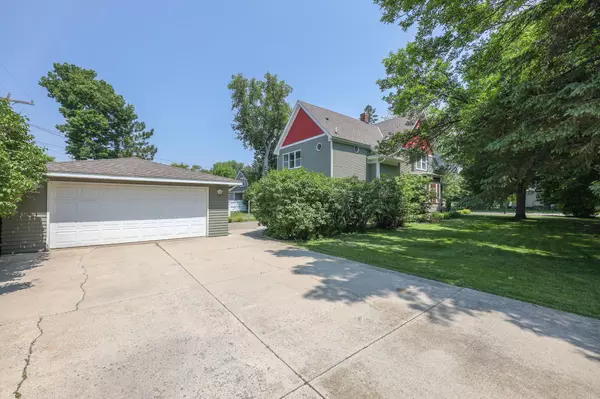 Alexandria, MN 56308,1122 Fillmore ST