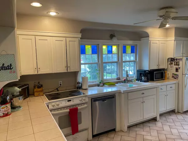 Sauk Centre, MN 56378,502 Pine ST S