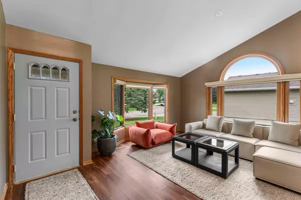 Oakdale, MN 55128,2212 Henna AVE N