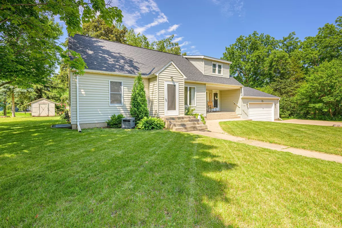 Cokato, MN 55321,575 Borg RD SE