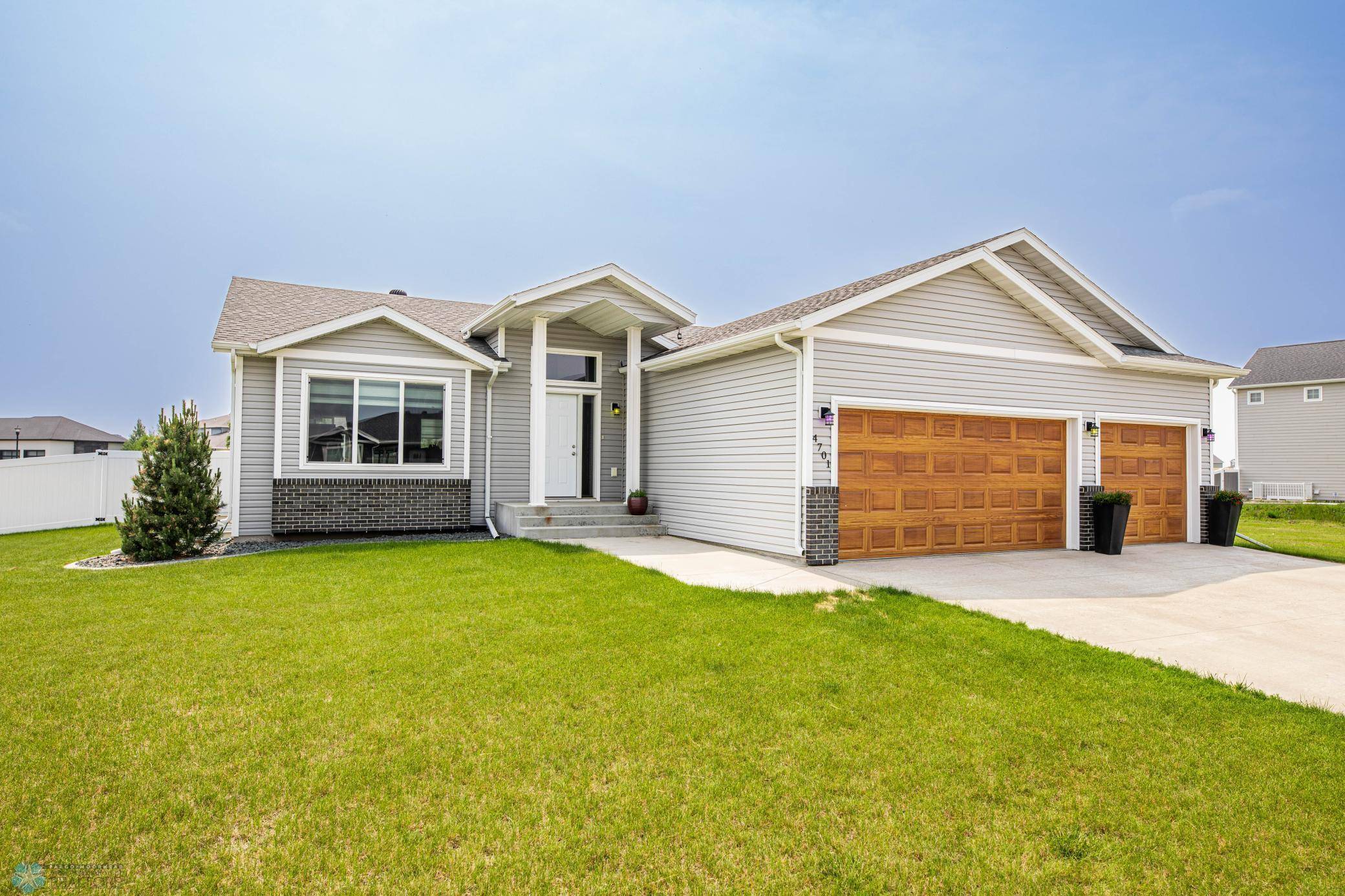 4701 11 ST W, West Fargo, ND 58078