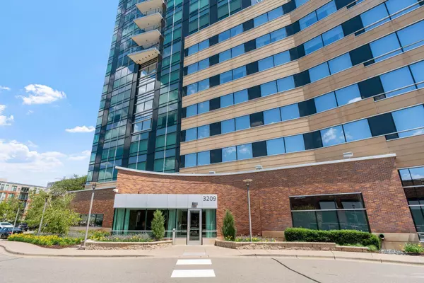 Edina, MN 55435,3209 Galleria #1108