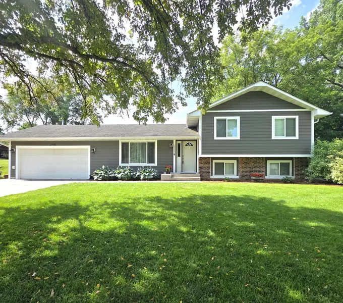 12249 24th AVE S, Burnsville, MN 55337
