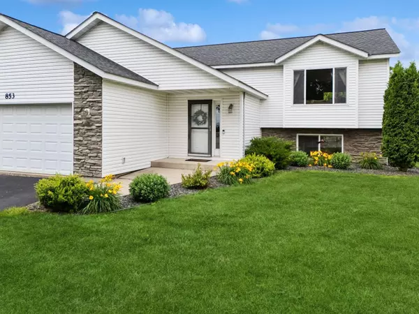 Hutchinson, MN 55350,853 Texas CT NW