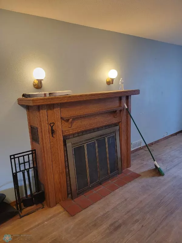 Halstad, MN 56548,117 5th ST W