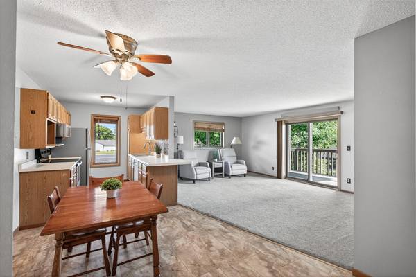 6601 Buckley CIR #110, Inver Grove Heights, MN 55076