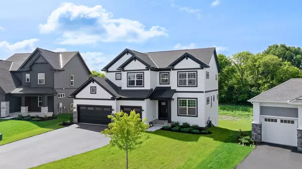 1977 Dahlia DR, Shakopee, MN 55379
