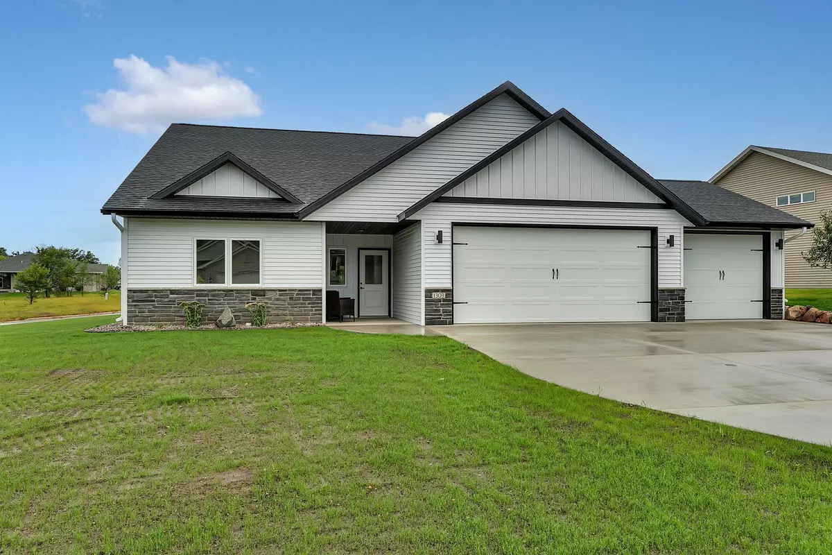 Saint Joseph, MN 56374,1303 Iris LN