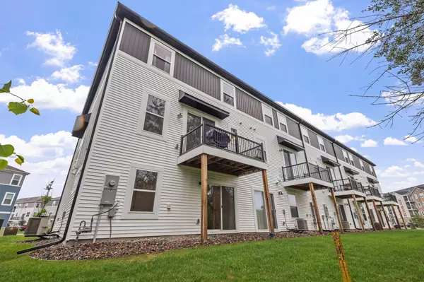 Blaine, MN 55449,8612 Kenyon CT NE #A