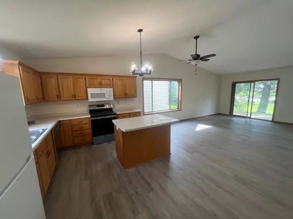 Waite Park, MN 56387,809 Aspen CIR