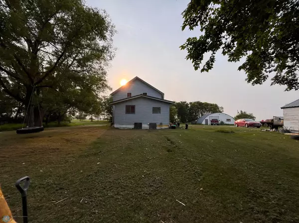 14084 87th ST SE, Milnor, ND 58060