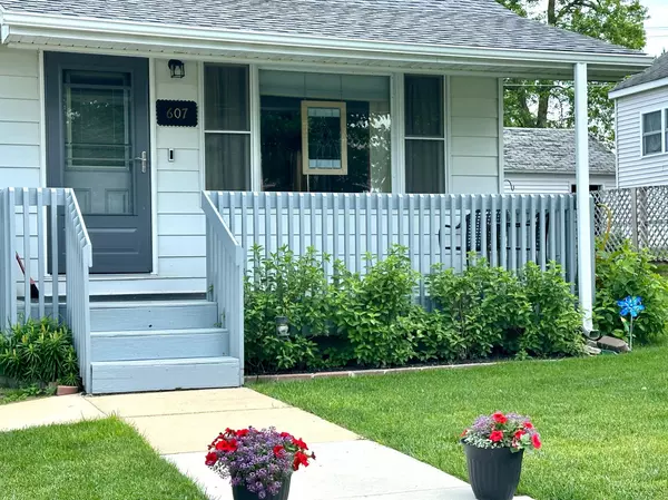 Spring Valley, MN 55975,607 S Washington AVE