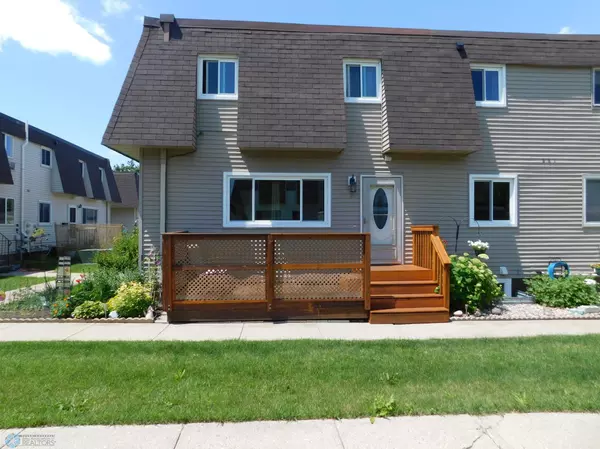 West Fargo, ND 58078,961 4th AVE W #B