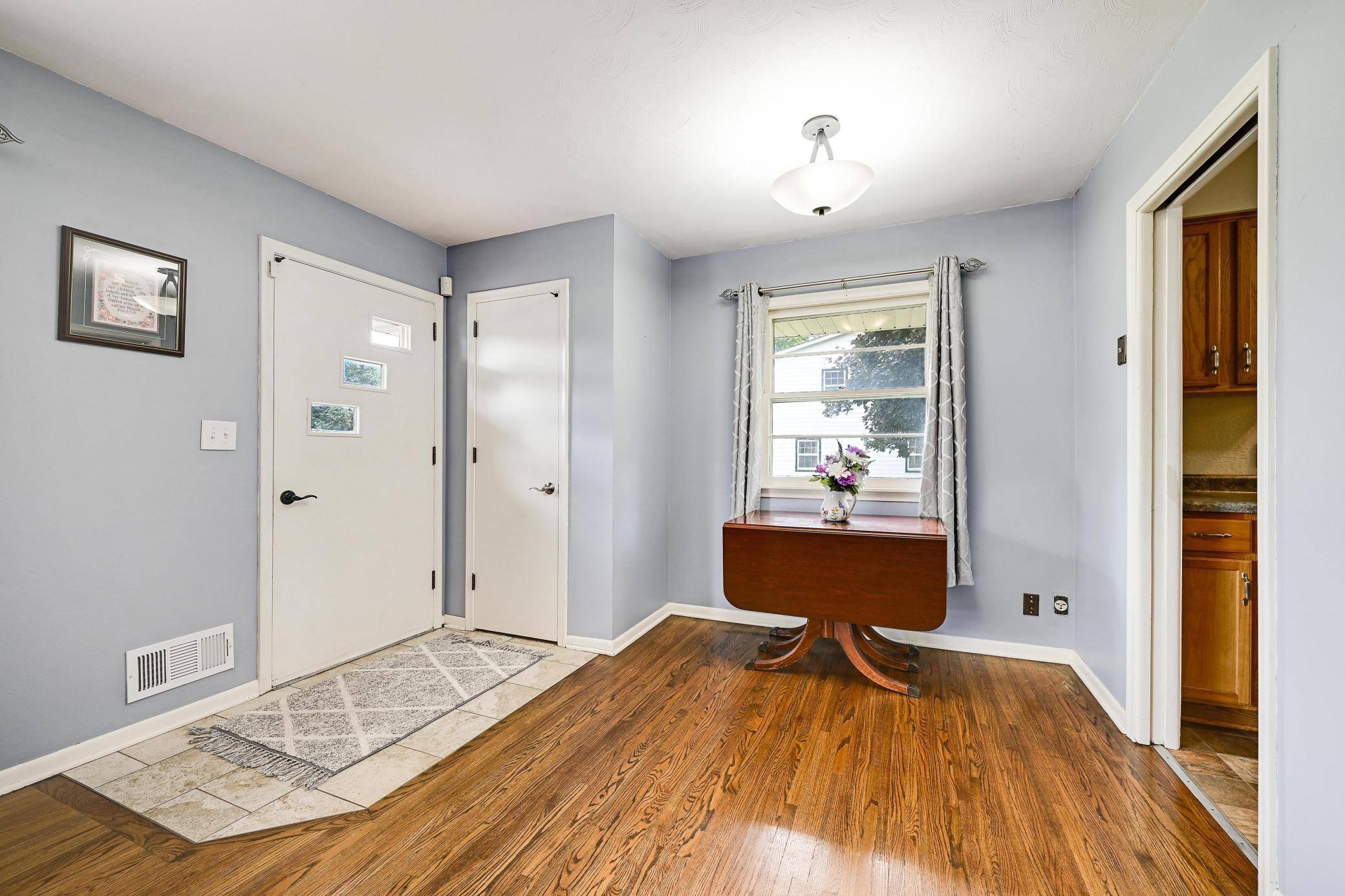 Inver Grove Heights, MN 55076,7447 Cleadis WAY