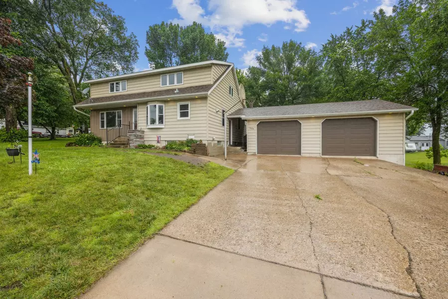 509 3rd ST S, Watkins, MN 55389