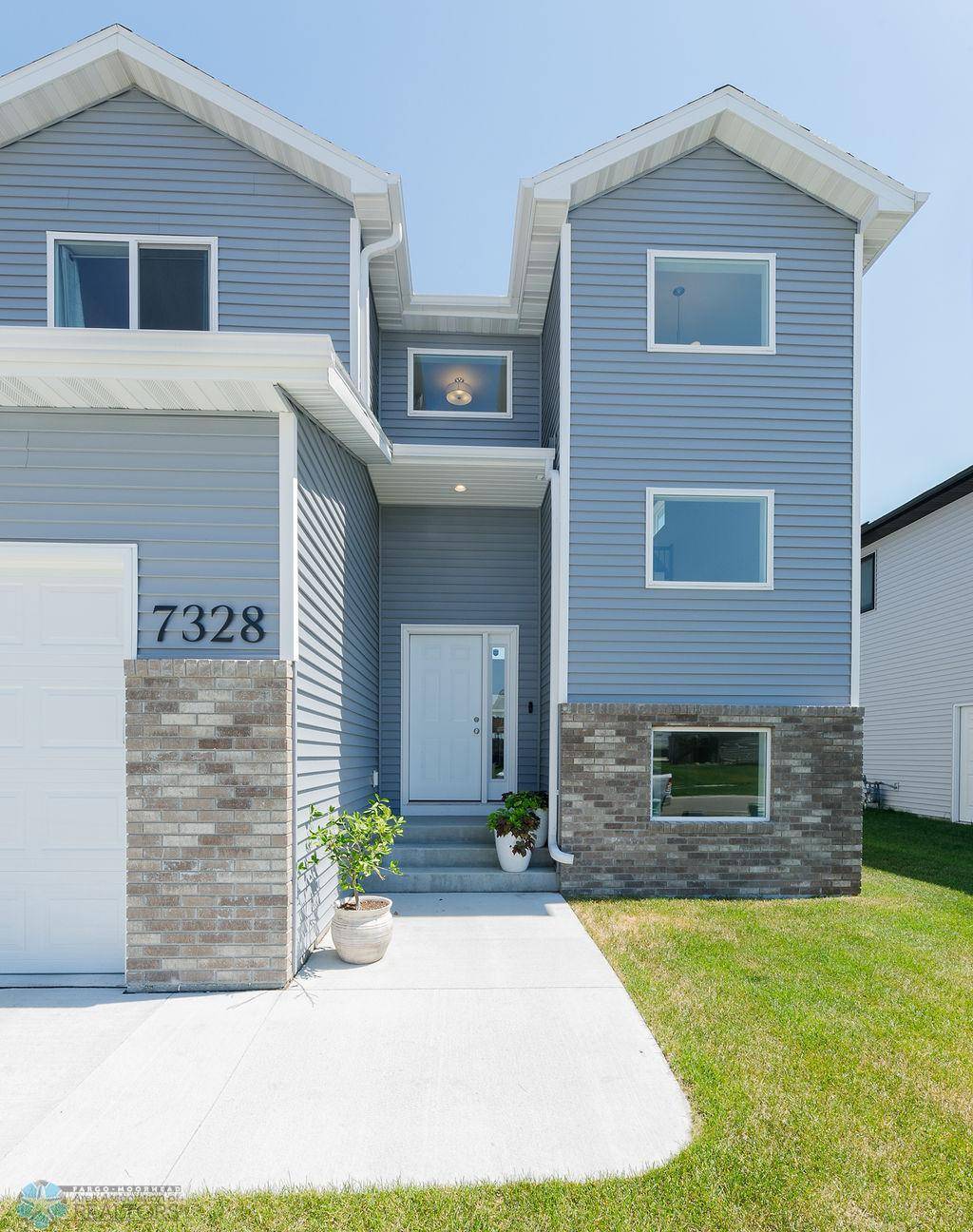 Fargo, ND 58104,7328 Aquiline DR S