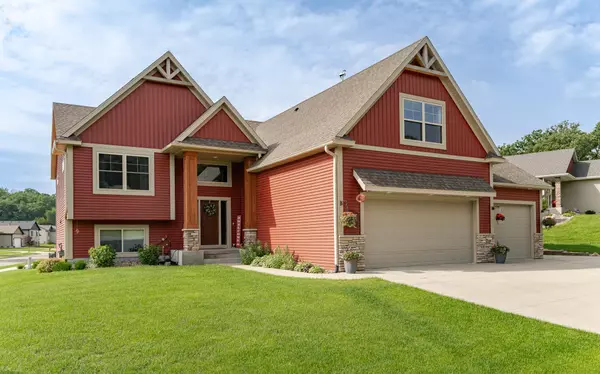 6950 Larkspur Pkwy NW, Rochester, MN 55901