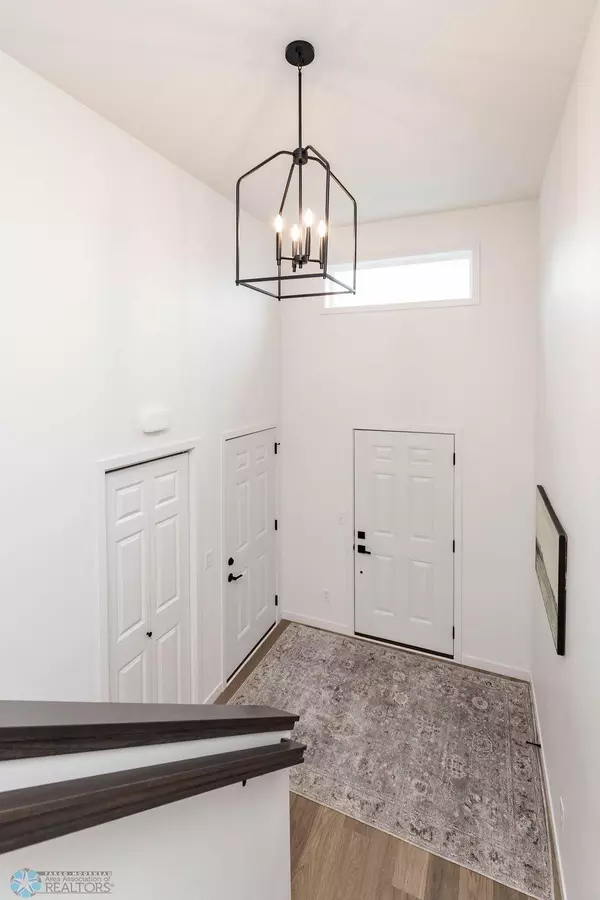Fargo, ND 58104,6611 Belding DR S