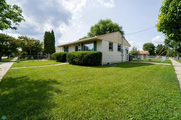 Fargo, ND 58102,2901 10th AVE N
