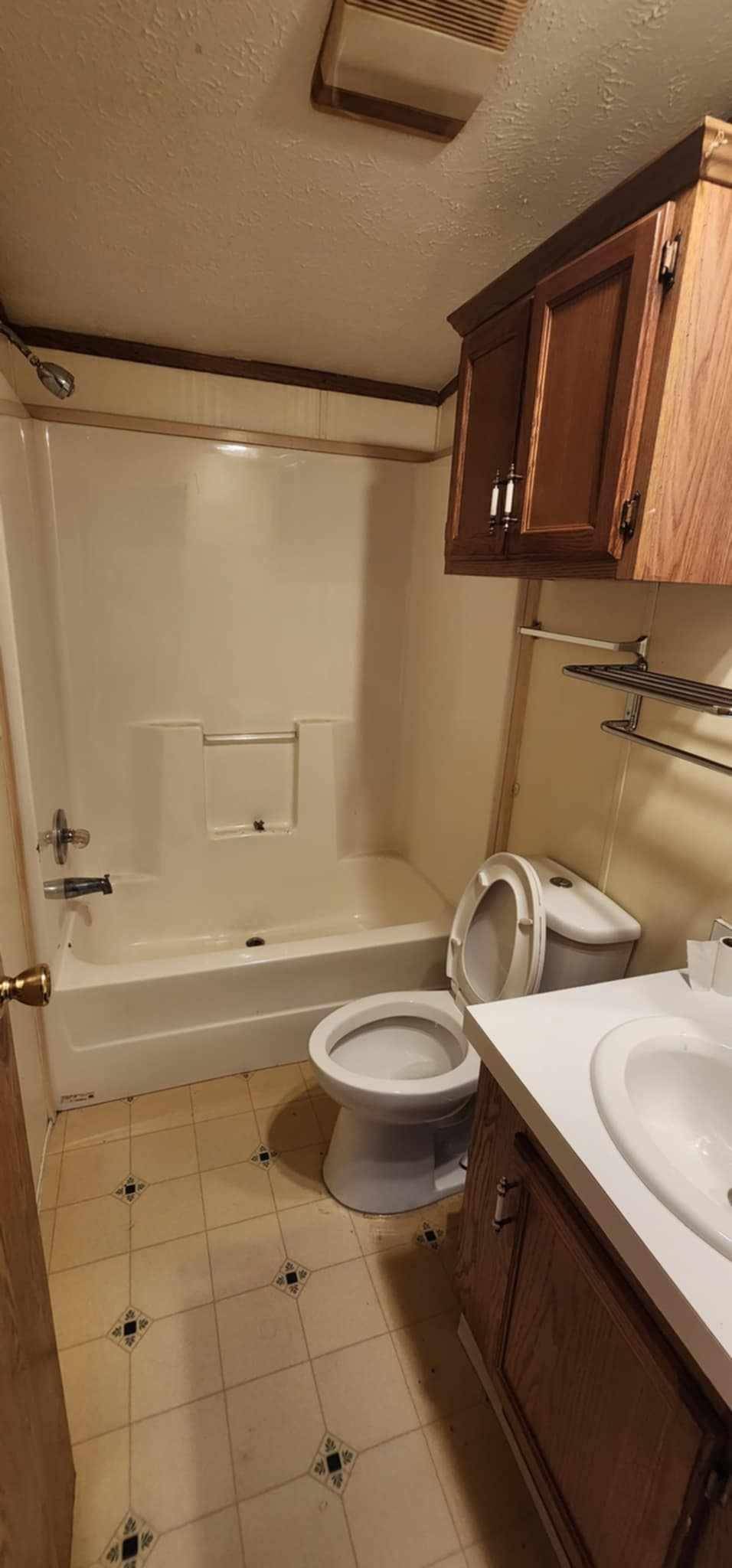 Hilltop, MN 55421,4550 Central AVE NE #1011