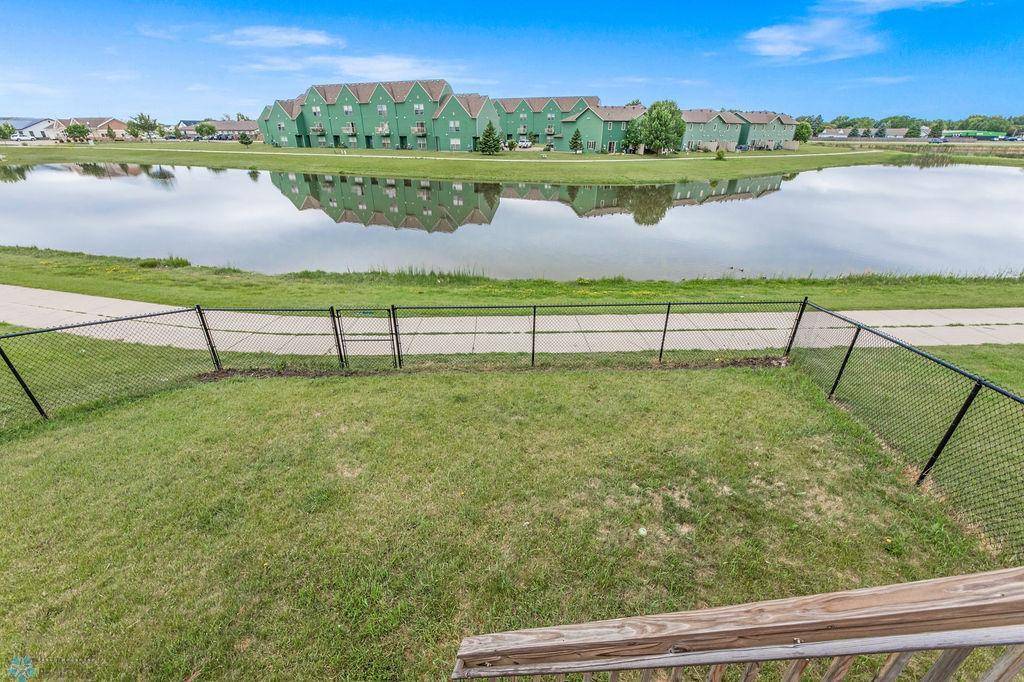 Moorhead, MN 56560,3509 10th ST S