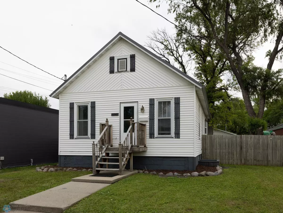 Fargo, ND 58102,1341 3rd AVE N