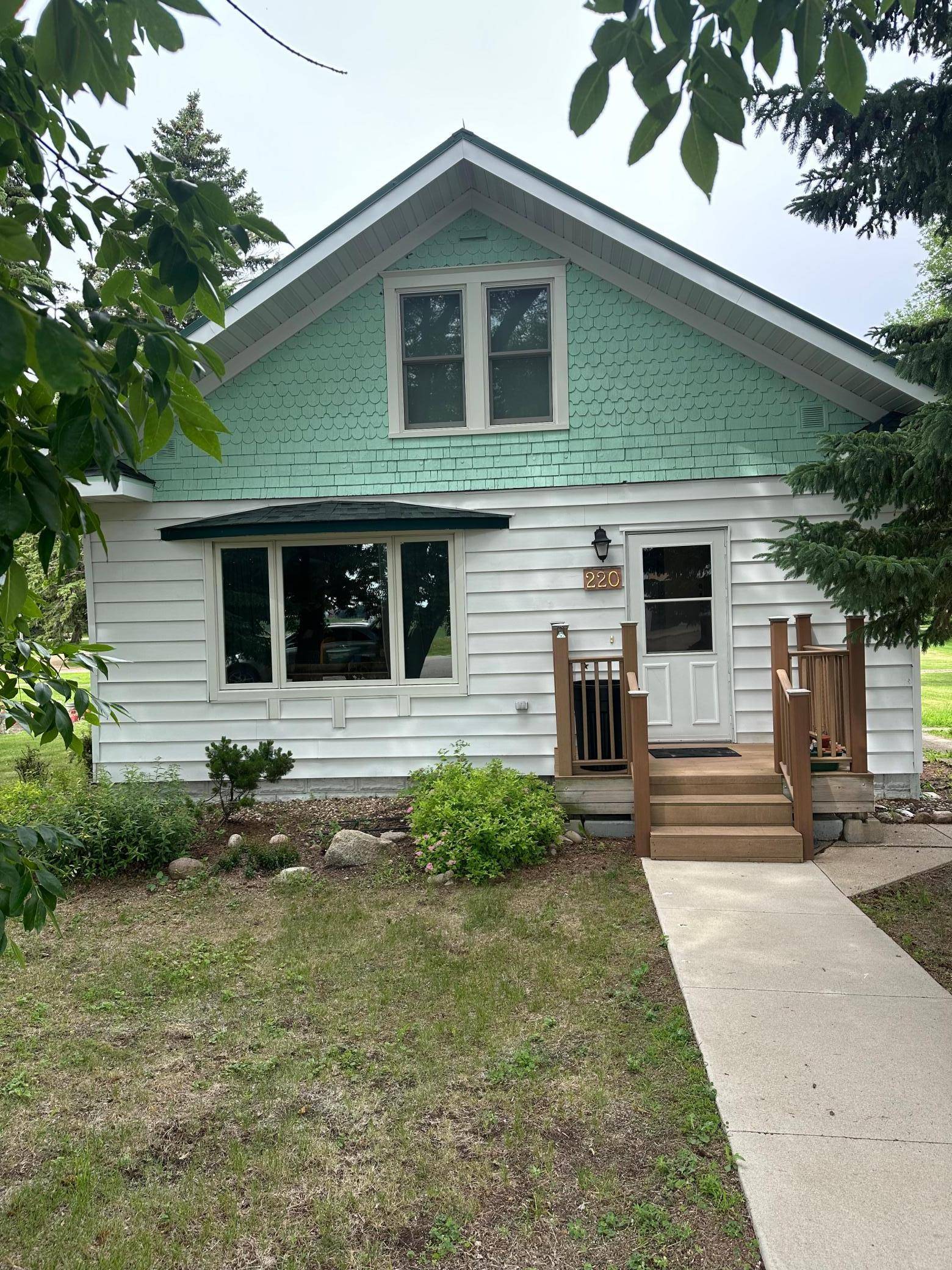 220 Woodman AVE, Dovray, MN 56125