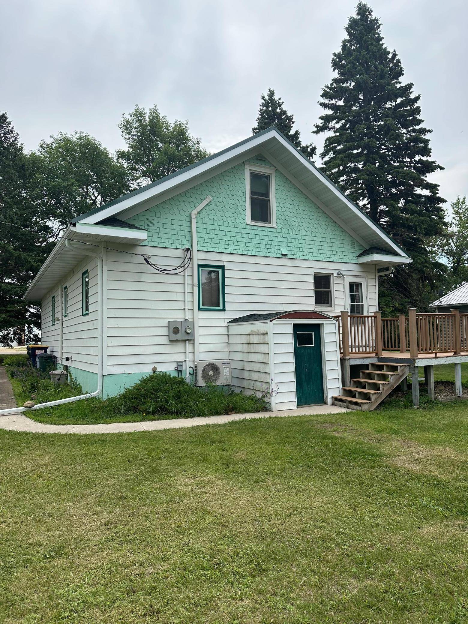 Dovray, MN 56125,220 Woodman AVE