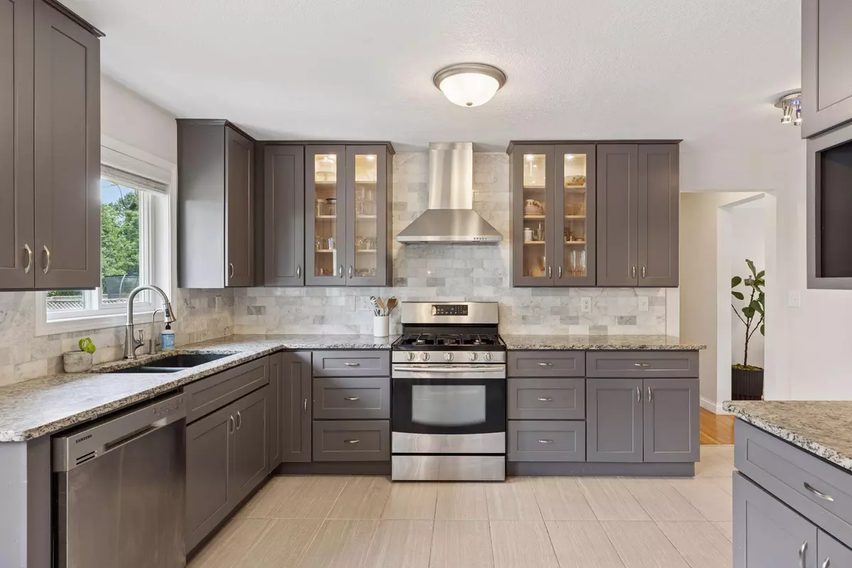 Roseville, MN 55113,2718 Sheldon ST